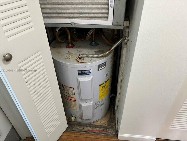 Building Photo - 8310 Sands Point Blvd