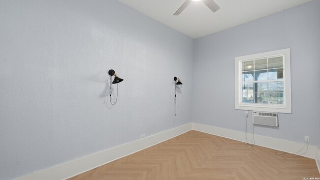 Building Photo - 234 Princeton Ave