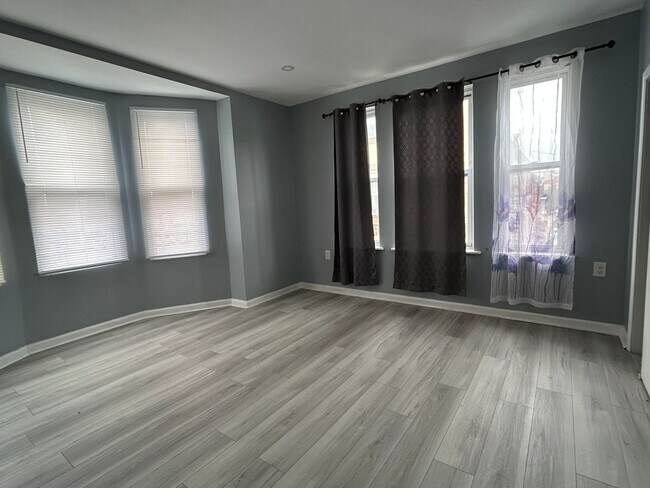 Building Photo - 1632 W Passyunk Ave