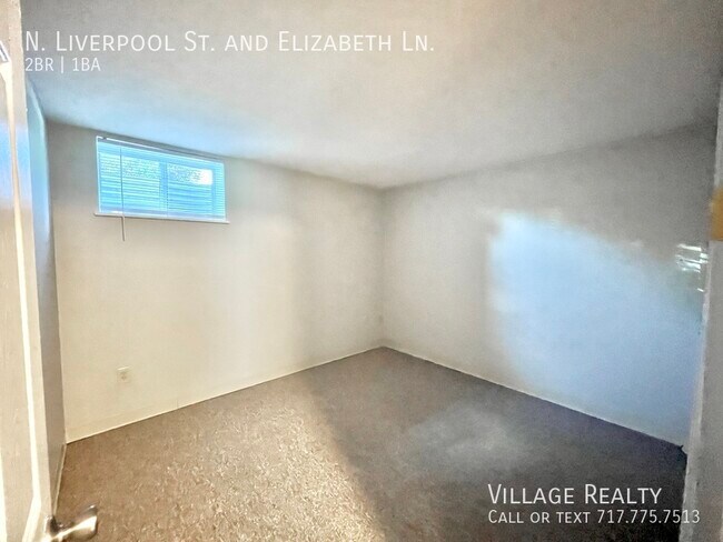 Building Photo - 65 N Liverpool St