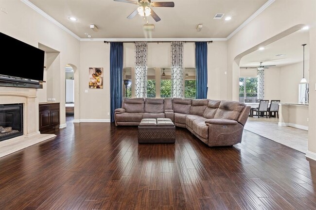 Building Photo - 3211 Herradura Dr
