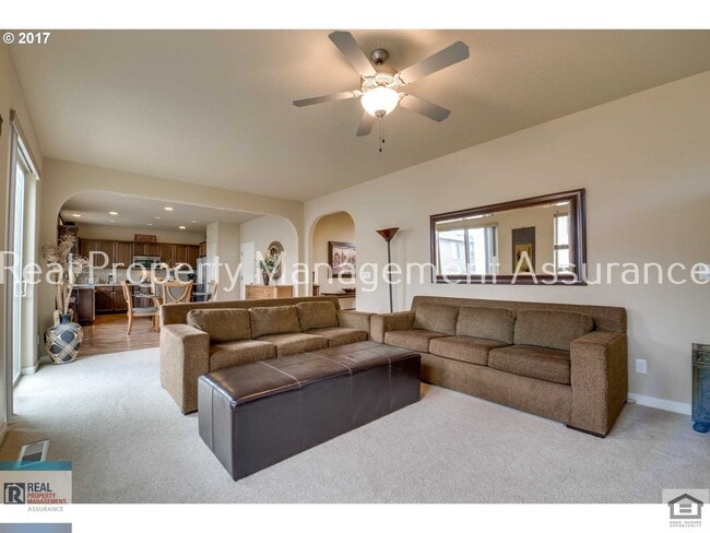 Building Photo - 13933 SW Walnut Creek Way