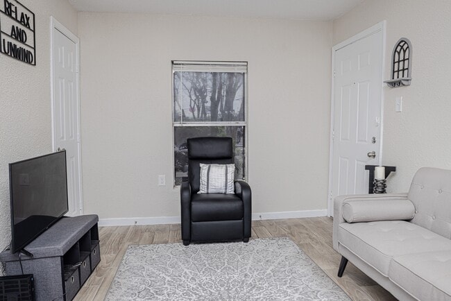 Building Photo - 101 S Allen-Genoa Rd