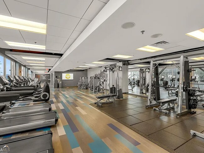 Building Photo - 400 W Peachtree St NW