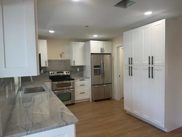 Building Photo - 14040 Paddock Dr