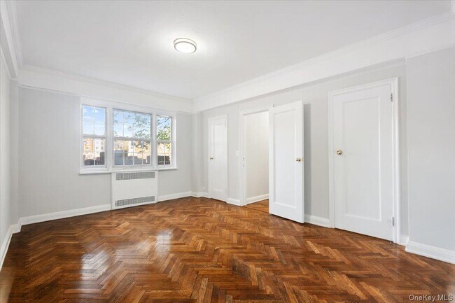 Building Photo - 45 Popham Rd