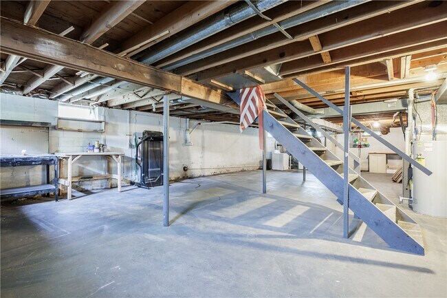 Building Photo - 26 Clearview Ave