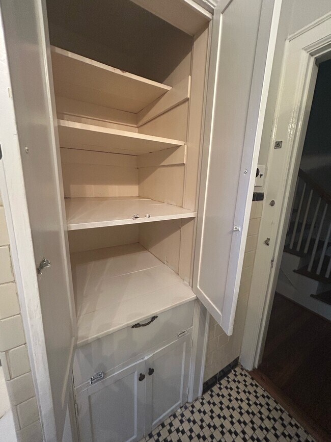 Building Photo - 1679 S Milledge Ave