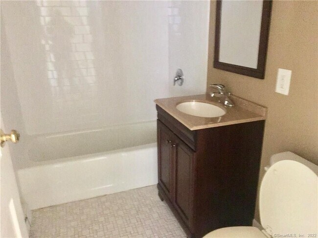 Building Photo - 113 Niles Hill Rd