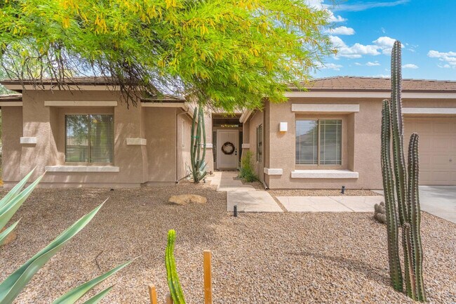 Building Photo - 5404 E Lonesome Trail