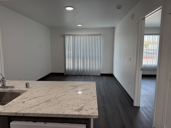 Building Photo - 3509 Vista Ln