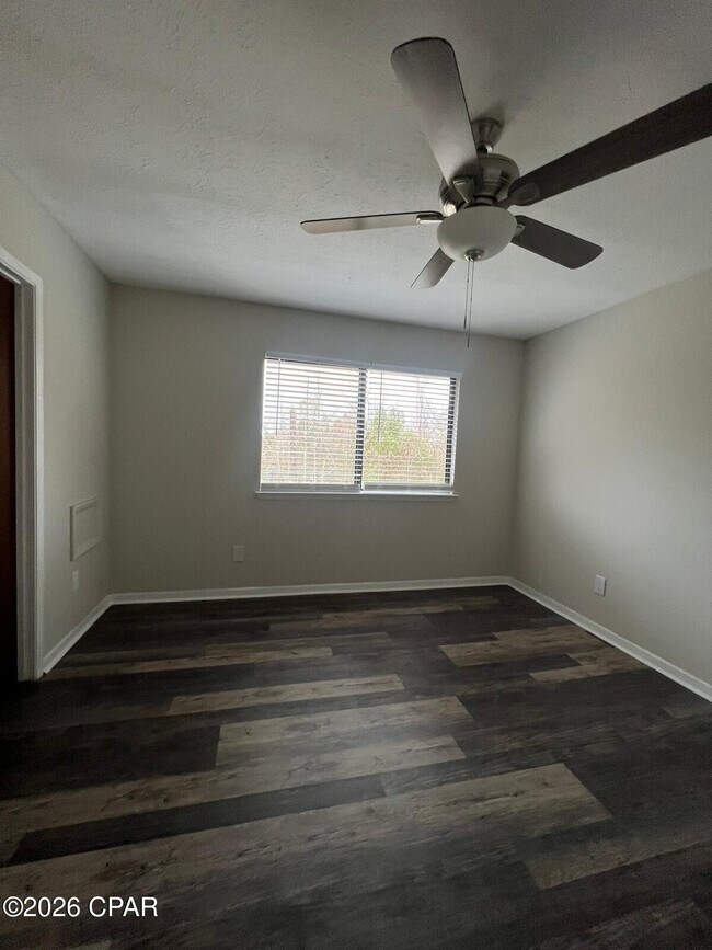 Building Photo - 2931 Ormond Ave