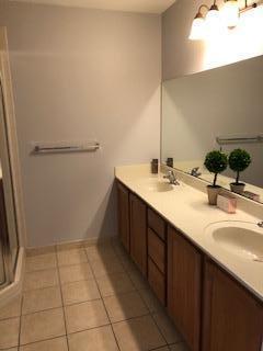 Building Photo - 2757 S Evergreen Cir