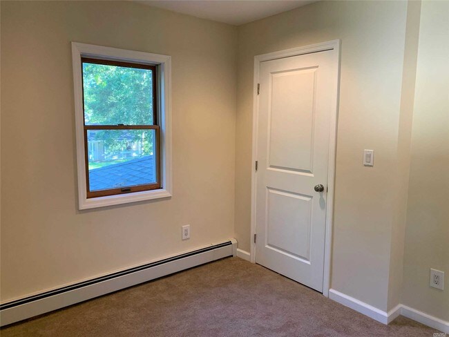 Building Photo - 177 Mastic Blvd