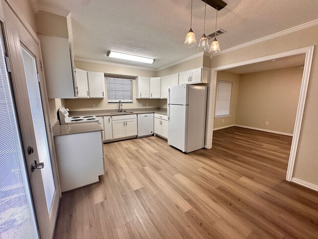 Building Photo - 2404 PR