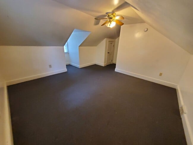 Building Photo - 277 Woodland Dr