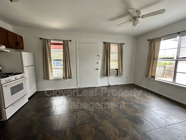 Building Photo - 317 Kashmuir Pl