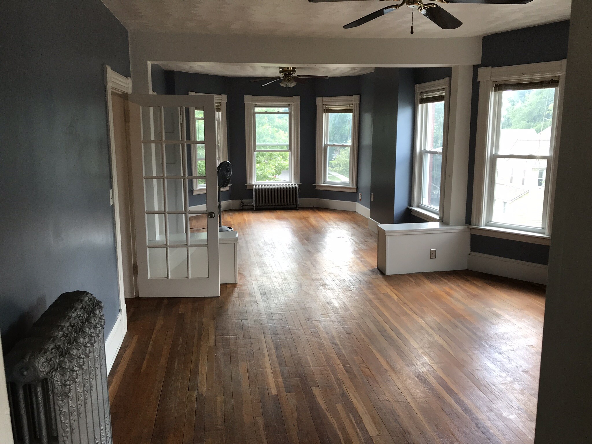 Living and Dining Room - 301 Linden St