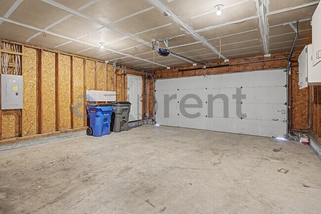 Building Photo - 1302 NW 4th St