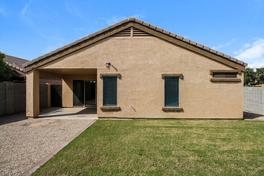 Building Photo - 39433 N Parisi Cir