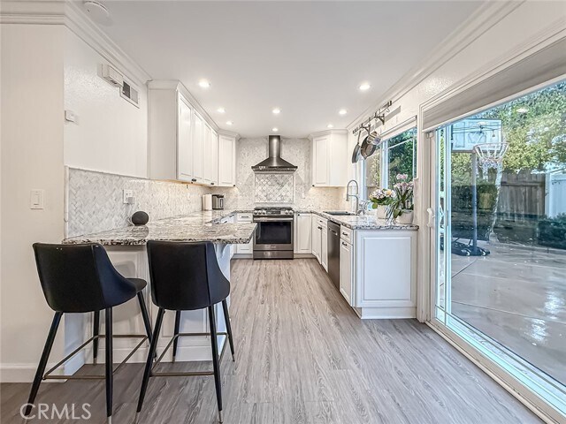 Building Photo - 2685 Velarde Dr