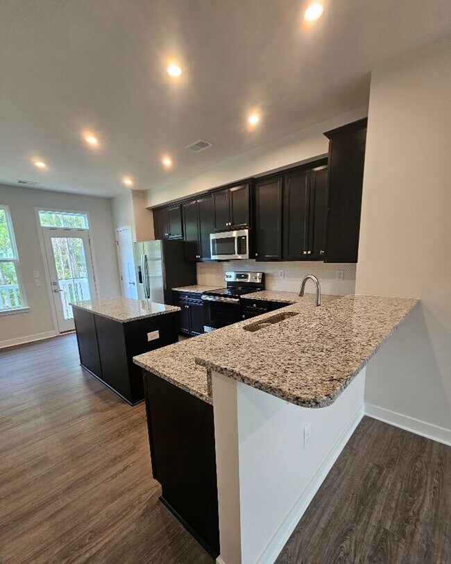 Building Photo - Long Term Rental Townhouse in Forest Pines - Myrtle Beach, SC