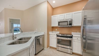 Building Photo - 3778 Parkridge Cir