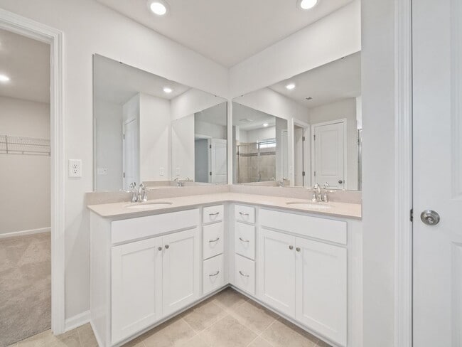 Building Photo - 15108 Moulin Ct Dr
