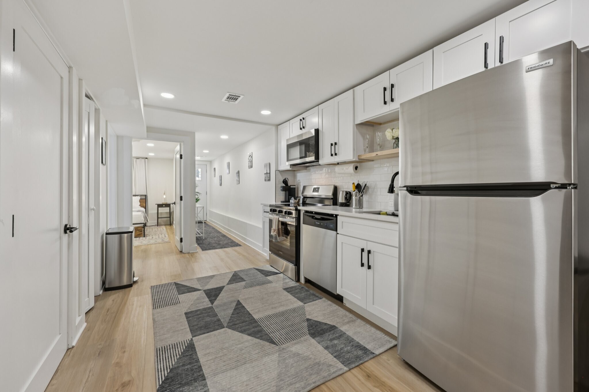 Building Photo - 2604 4th St NE