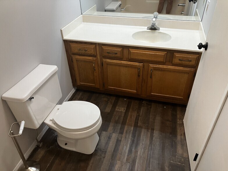 Building Photo - 4135 Dollys Dr