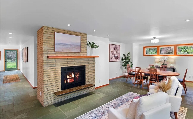 Building Photo - 6133 Lariat Loop