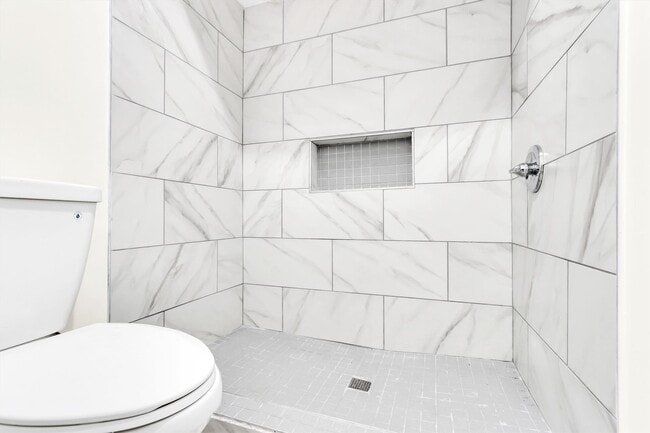 Building Photo - 13911 Piping Rock Ln