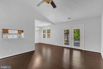 Building Photo - 2124 Duchy Ct