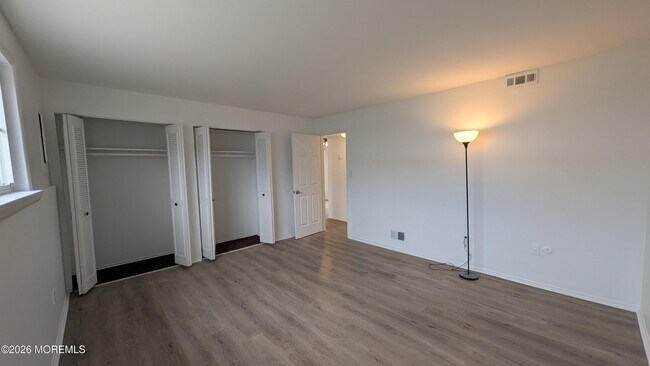 Building Photo - 226 Sawmill Rd