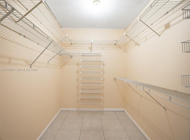 Building Photo - 260 NW 76th Ave