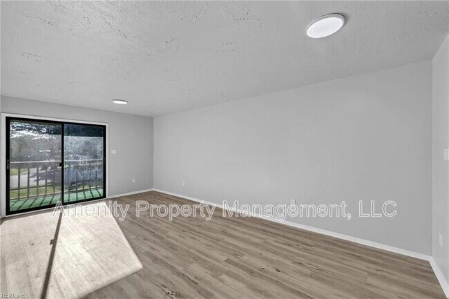 Building Photo - 620 Celey St