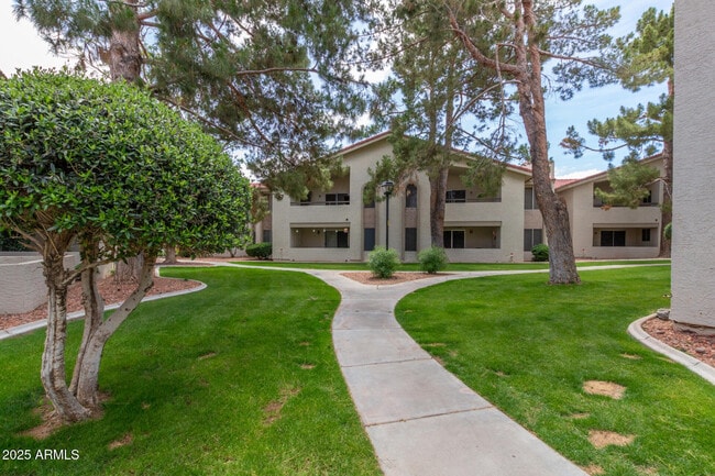 Building Photo - 10610 S 48th St