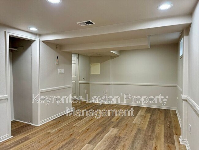 Building Photo - 2291 S 500 W