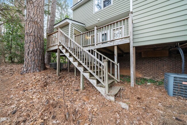Building Photo - 6115 Highcastle Ct
