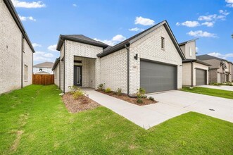 Building Photo - 405 Green Gables Dr
