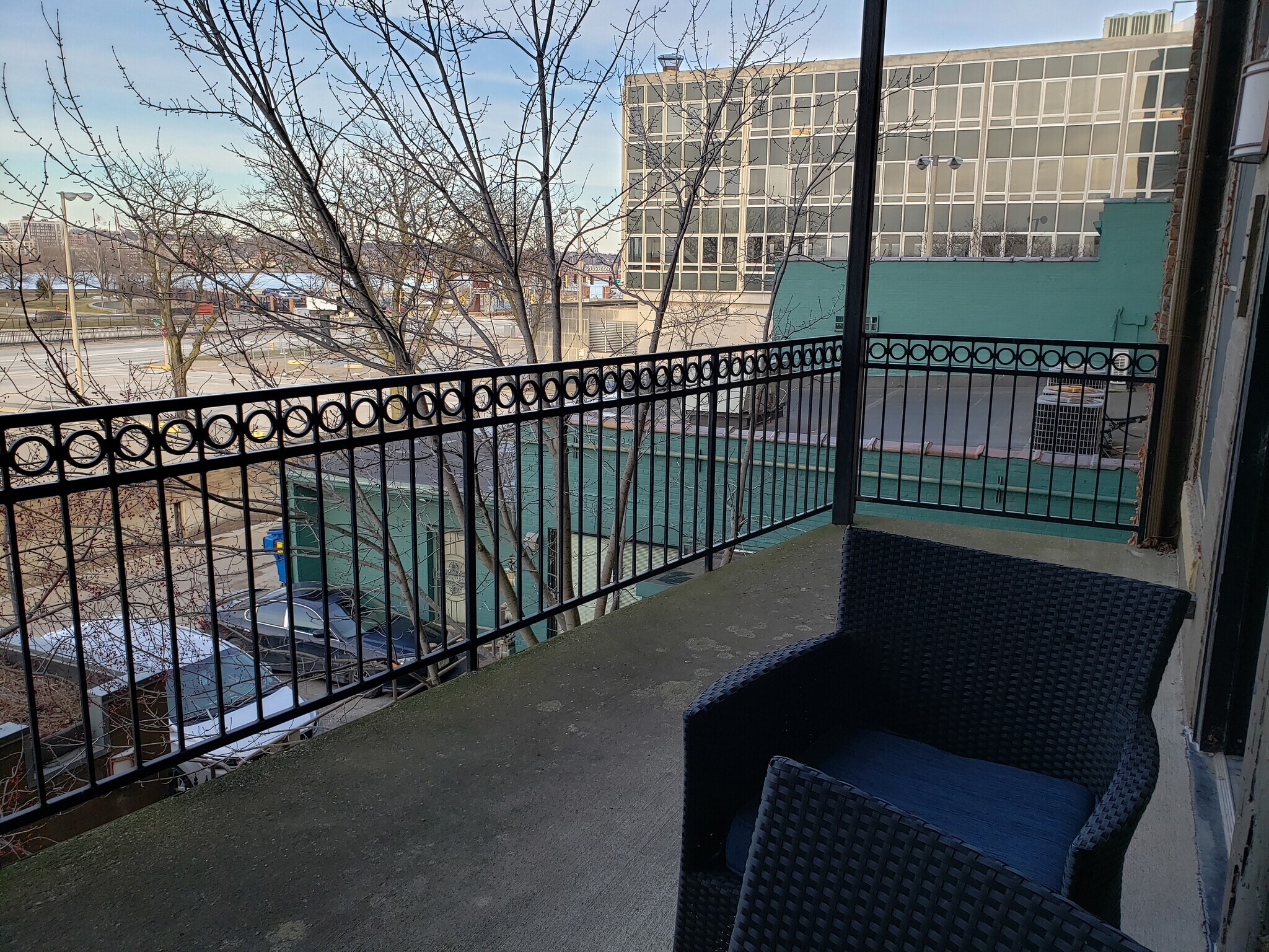 Building Photo - 1623 2nd Ave