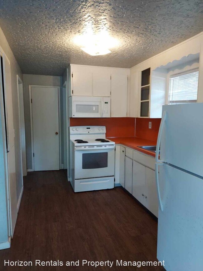 Building Photo - 1 br, 1 bath House - 412 SE Oar