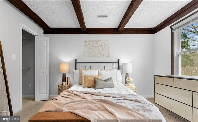 Building Photo - 7804 Old Carolina Rd