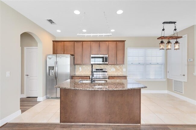 Building Photo - 13787 Eliot Avenue