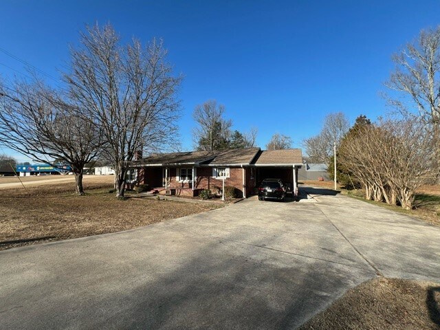 Primary Photo - 4890 Highway 157