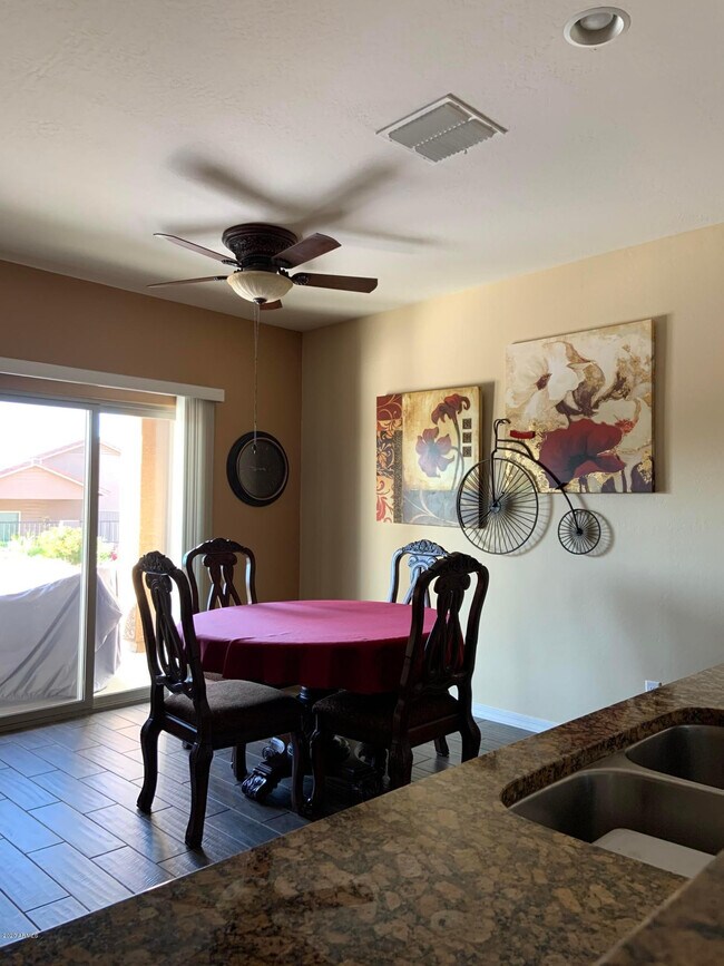 Building Photo - 22407 W Morning Glory St