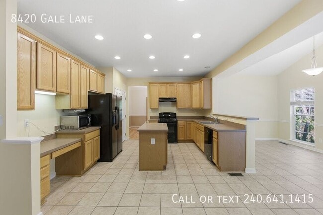 Building Photo - 8420 Gale Ln