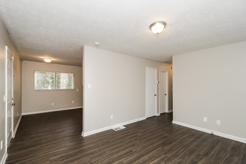 Building Photo - 479 Clara Dr