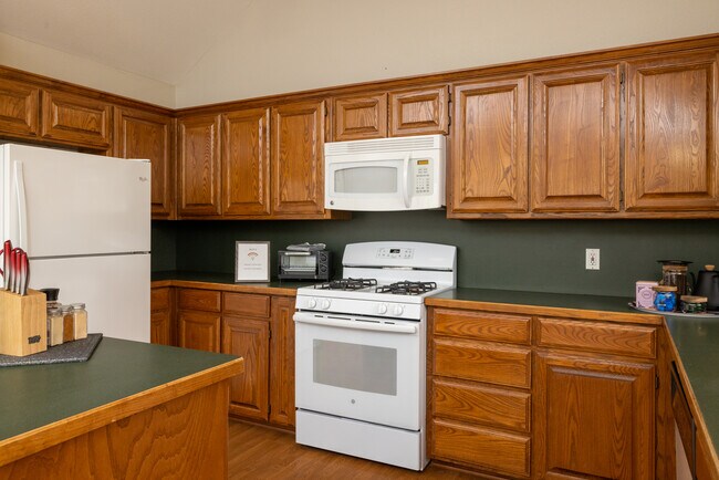 Building Photo - 2524 Coffey Dr
