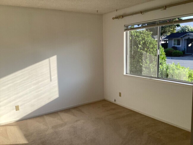 Building Photo - 6544 Stone Bridge Rd